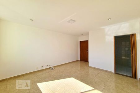 Sala de apartamento para alugar com 2 quartos, 60m² em Cascadura, Rio de Janeiro
