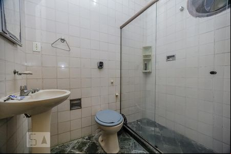 Banheiro Social de apartamento para alugar com 4 quartos, 250m² em Itaipu, Niterói