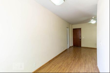 Sala de apartamento à venda com 3 quartos, 70m² em Del Castilho, Rio de Janeiro