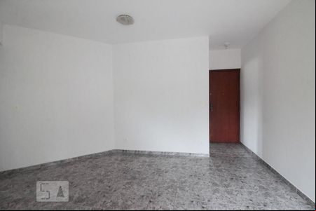 Sala de apartamento para alugar com 2 quartos, 65m² em Vila Roque, São Paulo