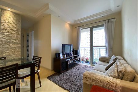 Sala de apartamento à venda com 3 quartos, 70m² em Jardim Londrina, São Paulo