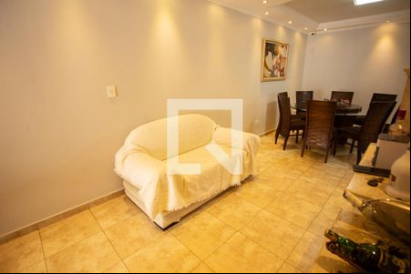 Sala de Estar de casa à venda com 4 quartos, 300m² em Conjunto Residencial Santa Terezinha, São Paulo