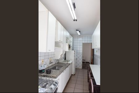 Cozinha de apartamento para alugar com 1 quarto, 52m² em Centro, São José do Rio Preto 