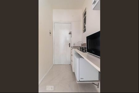Cozinha de kitnet/studio à venda com 1 quarto, 25m² em Centro Histórico, Porto Alegre
