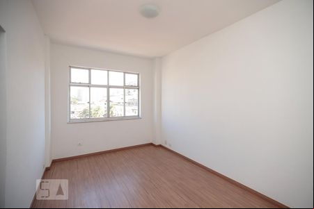 Sala de apartamento para alugar com 1 quarto, 50m² em Todos Os Santos, Rio de Janeiro