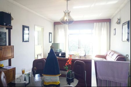 Casa 1 - Sala de casa à venda com 5 quartos, 250m² em Jardim Eliane, São Paulo