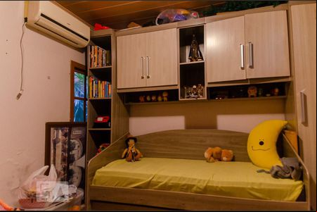 Quarto 2 de casa para alugar com 2 quartos, 312m² em São José, Canoas