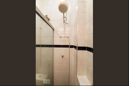 Banheiro Social de kitnet/studio à venda com 1 quarto, 25m² em Piedade, Rio de Janeiro
