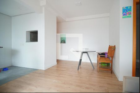 Sala de apartamento para alugar com 2 quartos, 72m² em Santa Maria Goretti, Porto Alegre