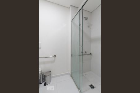 Banheiro de kitnet/studio à venda com 1 quarto, 27m² em Bethaville I, Barueri
