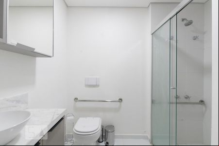 Banheiro de kitnet/studio à venda com 1 quarto, 27m² em Bethaville I, Barueri