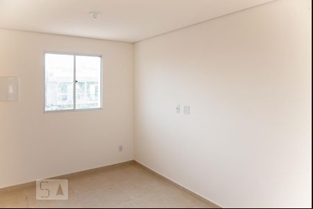 Sala de apartamento para alugar com 2 quartos, 40m² em Itaquera, São Paulo