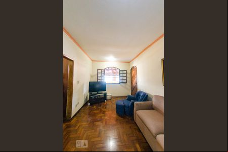 Sala de casa à venda com 6 quartos, 220m² em Jardim Montanhês, Belo Horizonte
