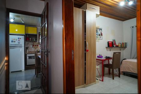 Sala de casa à venda com 4 quartos, 120m² em Humaitá, Porto Alegre