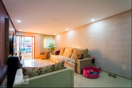 Sala de casa de condomínio à venda com 3 quartos, 250m² em Vila Dora, Santo André