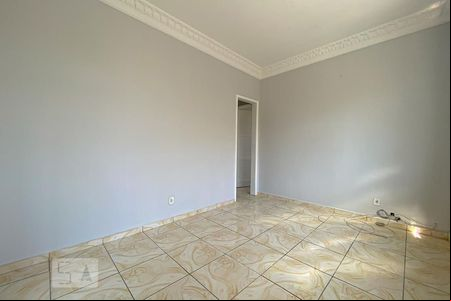 Sala de apartamento para alugar com 2 quartos, 80m² em Penha, Rio de Janeiro