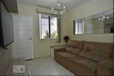 Sala de casa de condomínio para alugar com 3 quartos, 100m² em Tanque, Rio de Janeiro