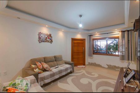 Sala de casa para alugar com 3 quartos, 200m² em Vila Nova Curuçá, São Paulo