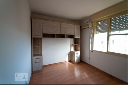 Quarto de apartamento para alugar com 3 quartos, 72m² em Glória, Porto Alegre