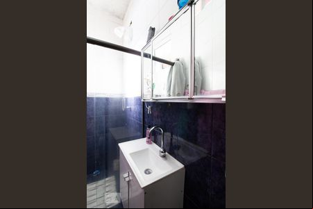 Banheiro da Suíte 1 de casa à venda com 3 quartos, 300m² em Vila Flórida, Guarulhos