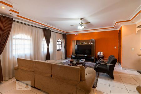 Sala de casa para alugar com 3 quartos, 385m² em Vila Endres, Guarulhos