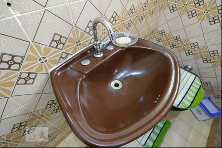 Lavabo  de casa à venda com 3 quartos, 135m² em Vila Invernada, São Paulo