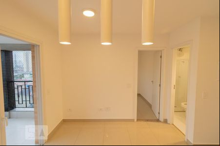 Sala de apartamento para alugar com 1 quarto, 39m² em Vila Diva (zona Norte), São Paulo