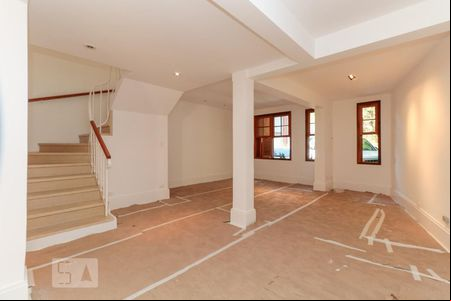 Sala de casa à venda com 4 quartos, 300m² em Jardim America, São Paulo