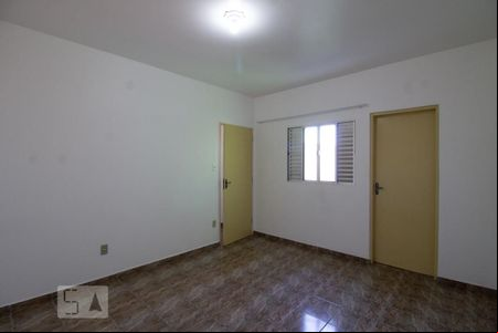 Suíte de casa para alugar com 2 quartos, 200m² em Jardim Almeida Prado, Guarulhos