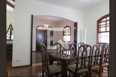 Casa para alugar com 4 quartos, 300m² em Horto Florestal, Belo Horizonte