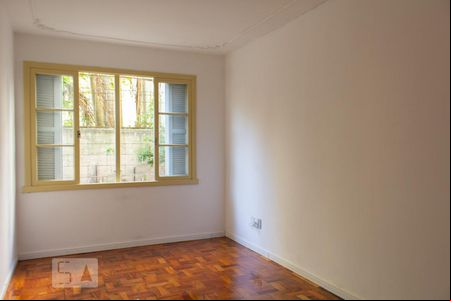 Quarto de kitnet/studio à venda com 1 quarto, 32m² em Cidade Baixa, Porto Alegre