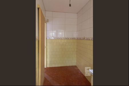 Cozinha de kitnet/studio à venda com 1 quarto, 32m² em Cidade Baixa, Porto Alegre
