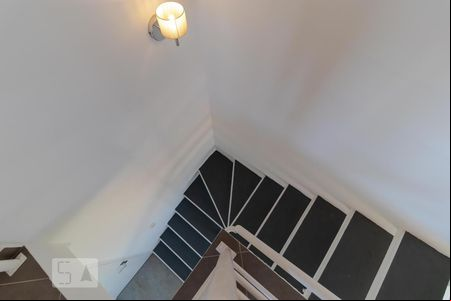 Escada de apartamento para alugar com 2 quartos, 91m² em Vila Industrial, Campinas