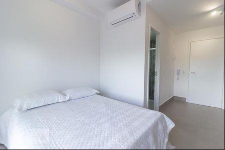 Quarto de kitnet/studio para alugar com 1 quarto, 25m² em Belenzinho, São Paulo