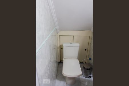 Lavabo de casa de condomínio à venda com 3 quartos, 160m² em Vila Eldízia, Santo André