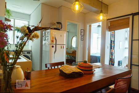Sala/Cozinha/Área de Serviço de apartamento para alugar com 2 quartos, 50m² em Savassi, Belo Horizonte