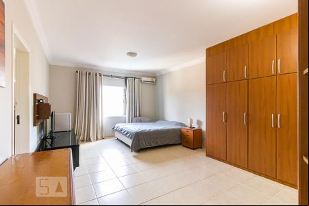 Quarto da suíte 1 de casa de condomínio para alugar com 4 quartos, 300m² em Loteamento Caminhos de São Conrado (sousas), Campinas