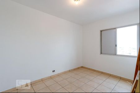Quarto 1 de apartamento para alugar com 2 quartos, 57m² em Vila Mazzei, São Paulo