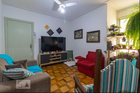 Sala de apartamento à venda com 1 quarto, 40m² em Medianeira, Porto Alegre