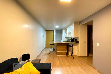 Sala de apartamento para alugar com 2 quartos, 44m² em Pinheiro, São Leopoldo
