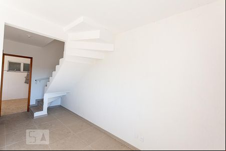 Sala de casa para alugar com 2 quartos, 70m² em Largo do Barradas, Niterói