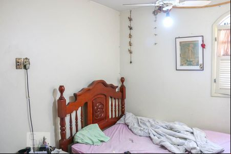 Quarto 1 de casa à venda com 6 quartos, 180m² em Barroca, Belo Horizonte