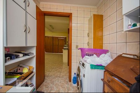 Escritório  de casa para alugar com 4 quartos, 390m² em Jardim Floresta, Porto Alegre