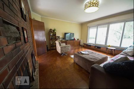 Sala de Estar de casa à venda com 3 quartos, 192m² em Cristo Rei, São Leopoldo