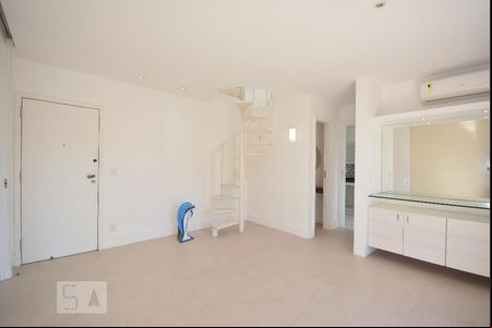Sala de apartamento para alugar com 2 quartos, 100m² em Botafogo, Rio de Janeiro
