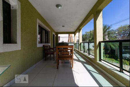 Varanda da sala de estar de casa para alugar com 5 quartos, 610m² em City América, São Paulo