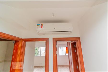 Sala - ar condicionado de casa de condomínio para alugar com 3 quartos, 296m² em Praia de Belas, Porto Alegre