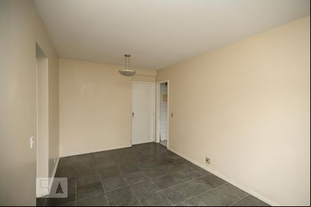 Sala de apartamento à venda com 3 quartos, 72m² em Engenho de Dentro, Rio de Janeiro