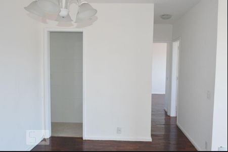 Sala de apartamento à venda com 2 quartos, 90m² em Icaraí, Niterói