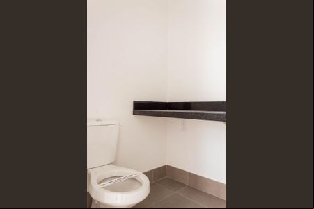 Banheiro de kitnet/studio para alugar com 1 quarto, 34m² em Centro, Canoas